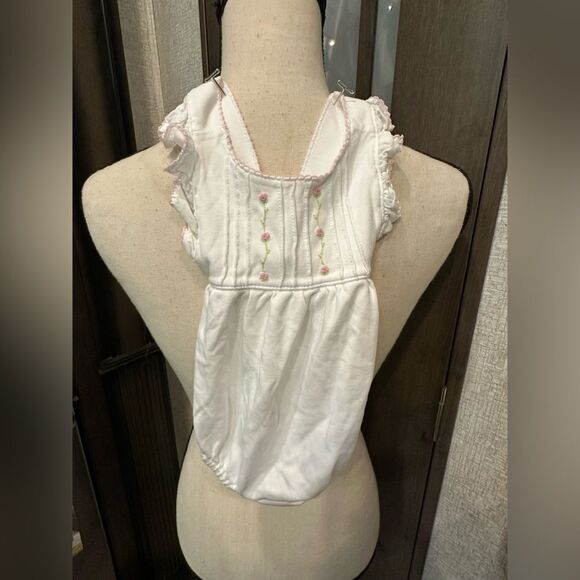 Baby Thread White Ruffled Baby Bib with Pink Accents - Picture 1 of 4